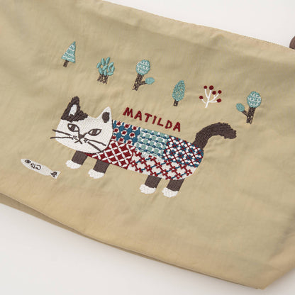 Kusuguru Japan Embroidered Cat Multi-Use Crossbody Bag: Green