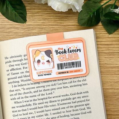 Book Lovers Club Friends Magnetic Bookmark: B2: The Bookaholic - Mochi