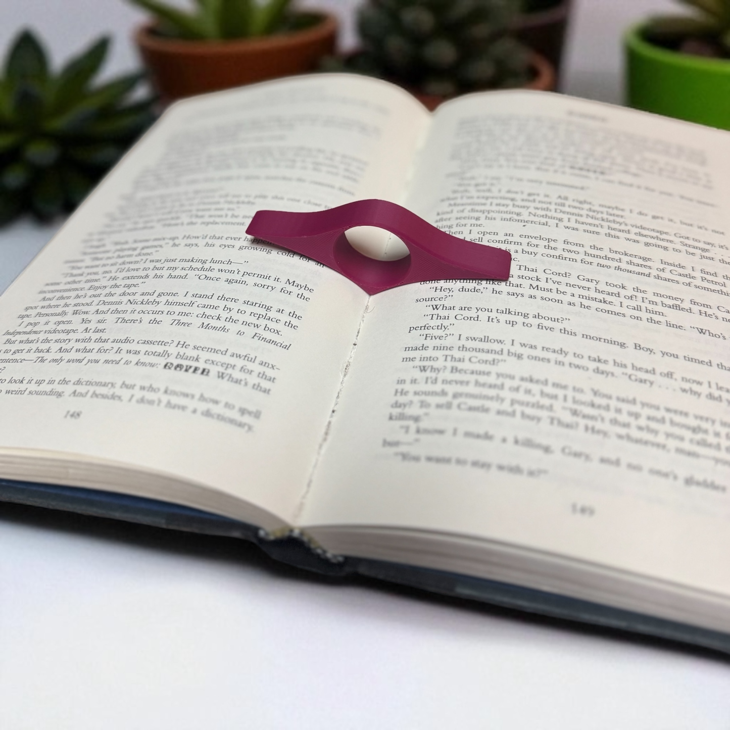 Thumb Page Holder for Reading
