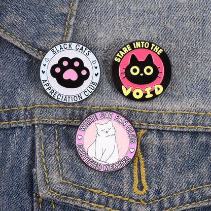 Pinori - Cat Fan Club Enamel Pin: Red