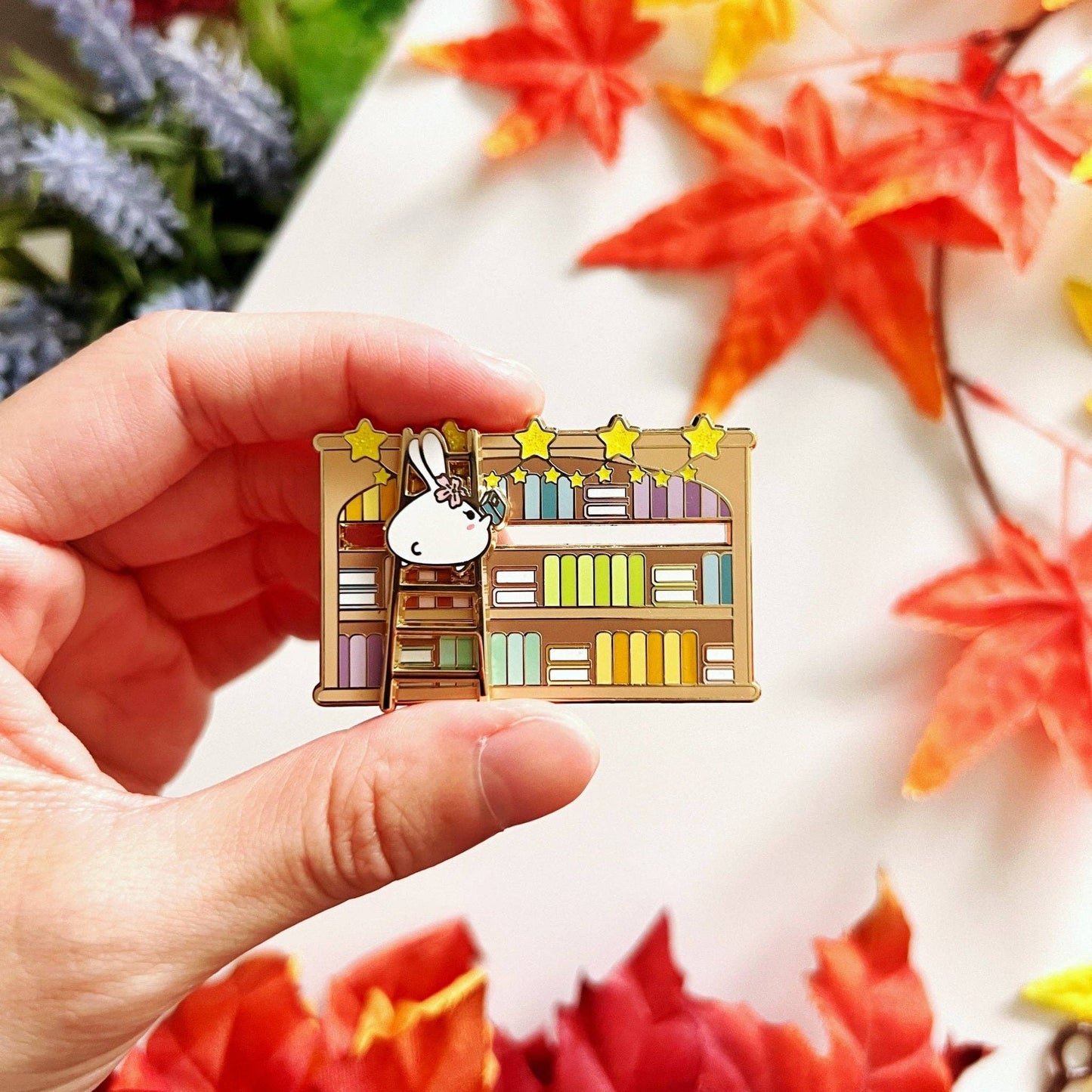 Enamel Pin - Bookshelf (Interactive Slider)